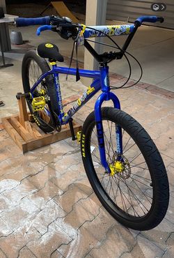 THRONE BIKE