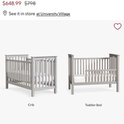 Pottery barn Kendall Crib With Conversion Kit