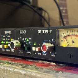 API 2500 Bus Compressor 