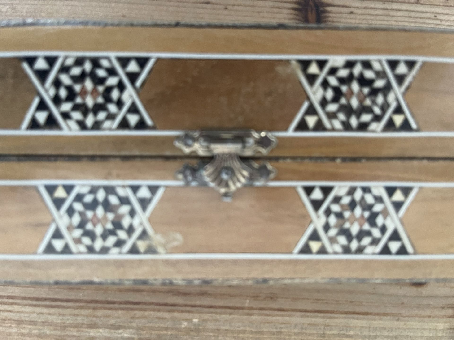 Wood backgammon checker board