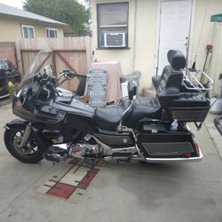 SUZUKI CAVALCADE LXE 1400cc 5sp