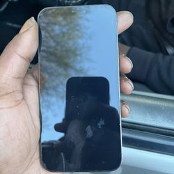Used Iphone 15 But Still Looks Brand New 