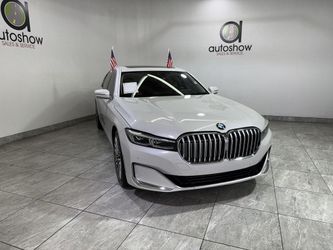 2022 BMW 740