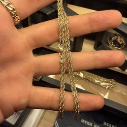 Beautiful Gold Necklace 