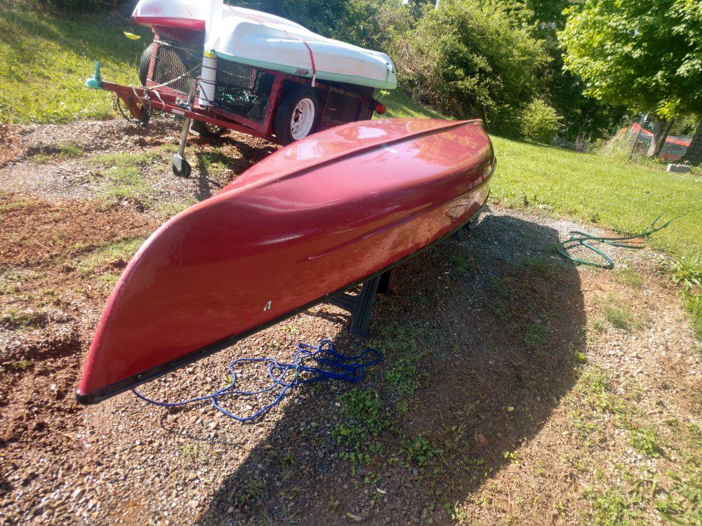 Photo 16 Foot Old Towne Canoe