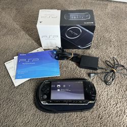PSP 3000 Piano Black with Games