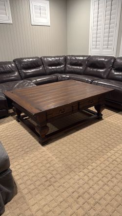 WOODEN COFFEE TABLE