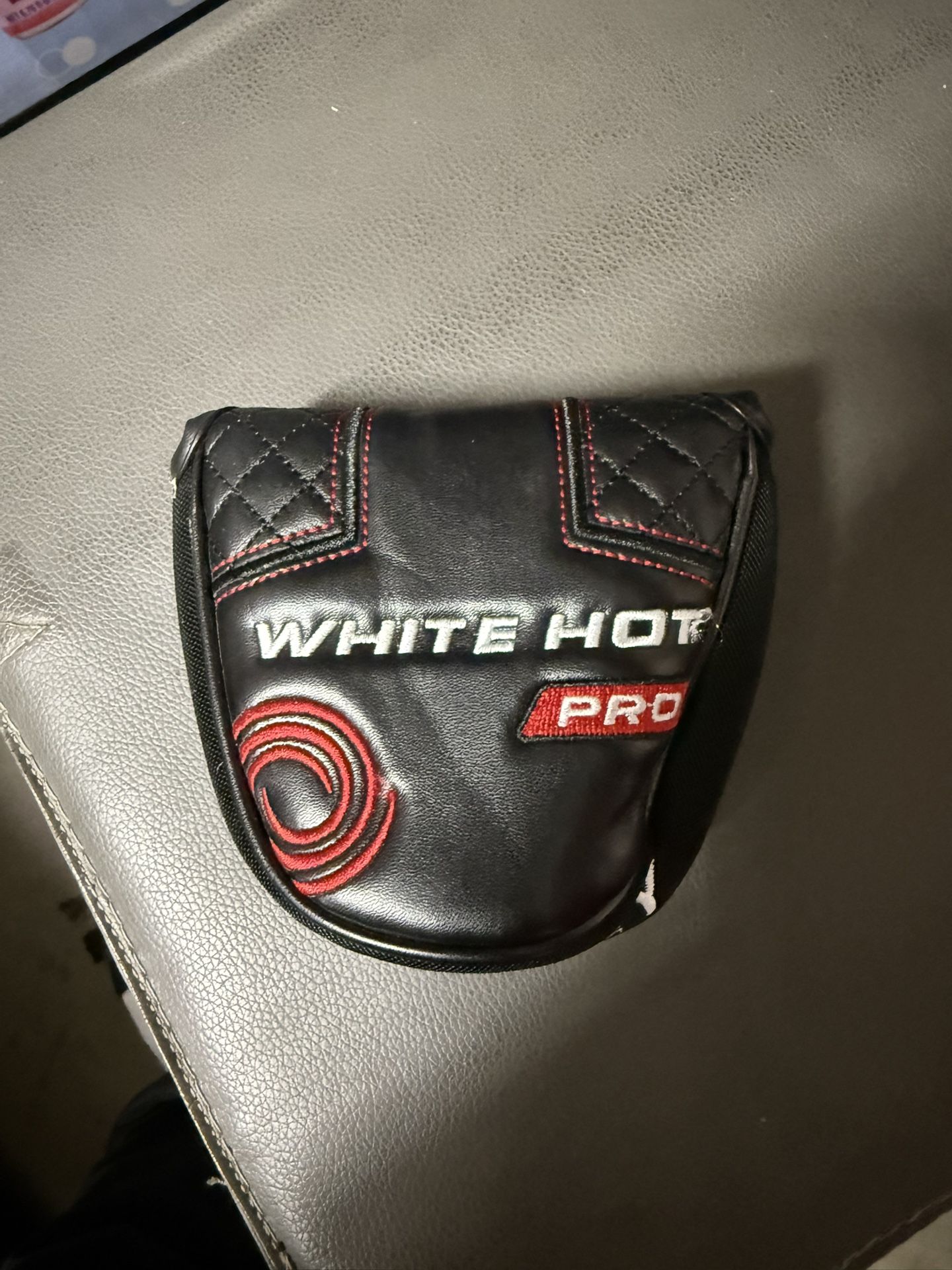 White Hot Odyssey Putter Cover