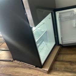 Mini Fridge- Vissani 