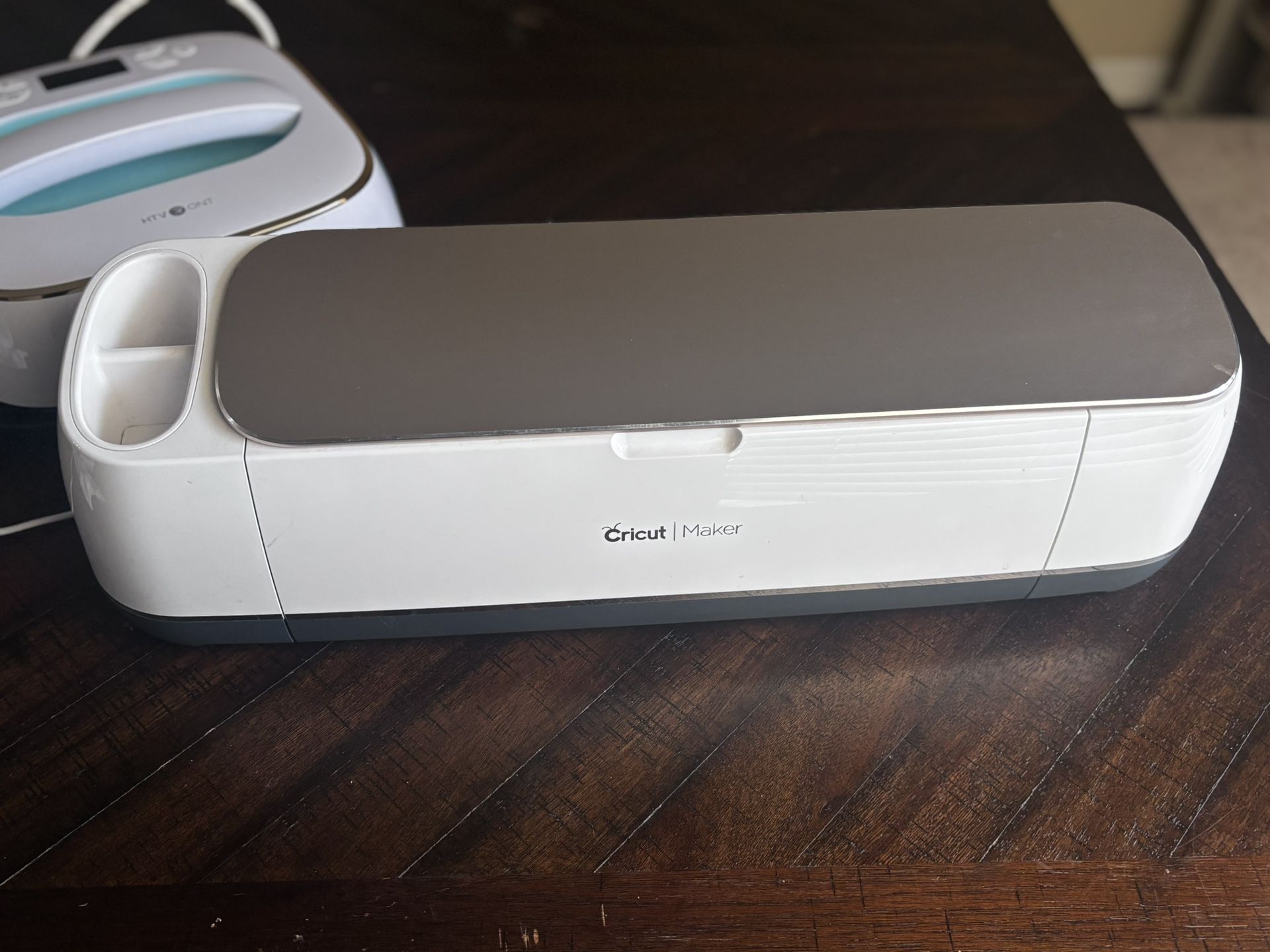 Cricut Maker & Heat Press