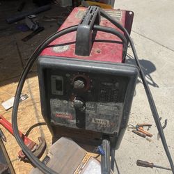 Lincoln Wire Feed Wielder 