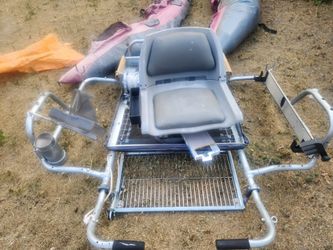 Pontoon  boat