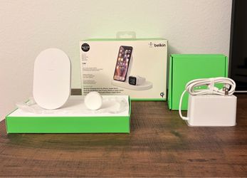 Belkin 3-in-1 Wireless Charging Dock (iPhone + Apple Watch) - Like New W/ Box
