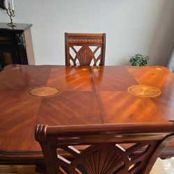 Dining Table with 4 Chairs - Oak Wood