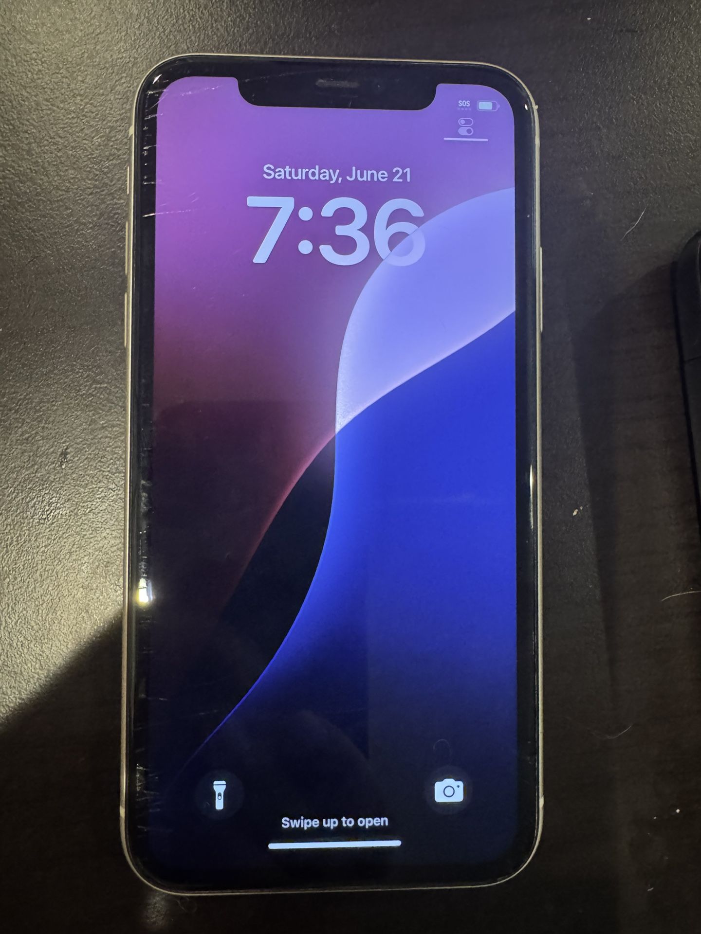 iPhone 11 Unlocked 64GB White