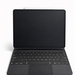 iPad Pro 12.9” (6th Gen) + Magic Keyboard + Apple Pencil – Full Setup