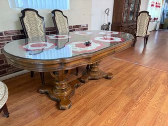FREE DINING TABLE SOLID WOOD