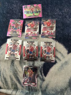 Lamine yamal /399 cracked pink ice select road to World Cup/ FIFA Prizm World Cup