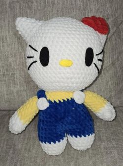Handmade HELLO KITTYS