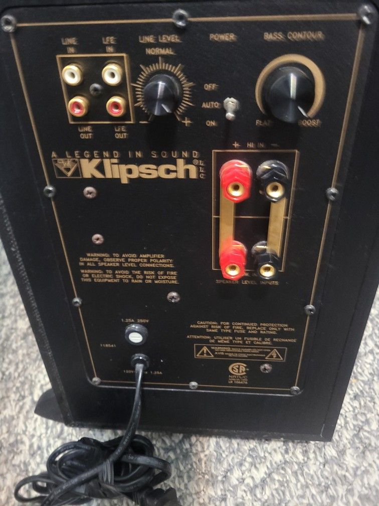 Klipsch  RP 3  Amplified Tower Speakers