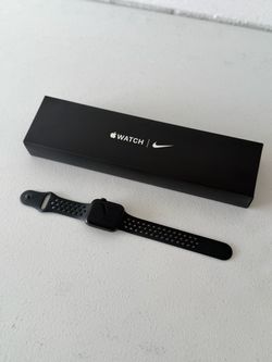 Apple Watch SE Nike Space Gray