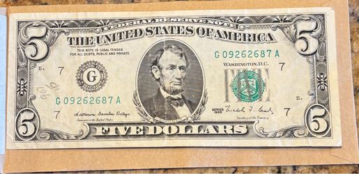 Antique 5$ Bills , Plenty of Them !!! (Reduced Price This Week)