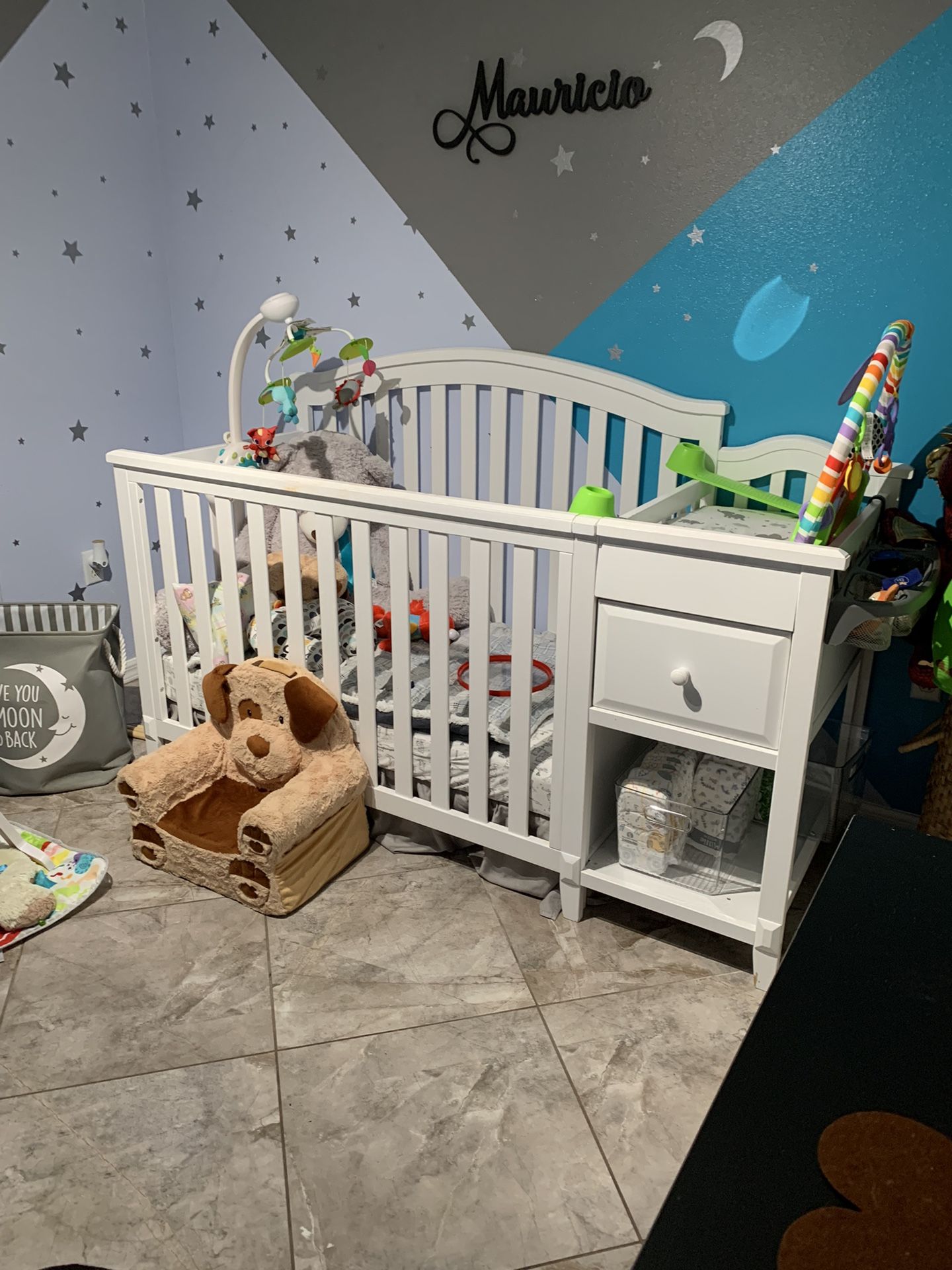 Infant Crib 