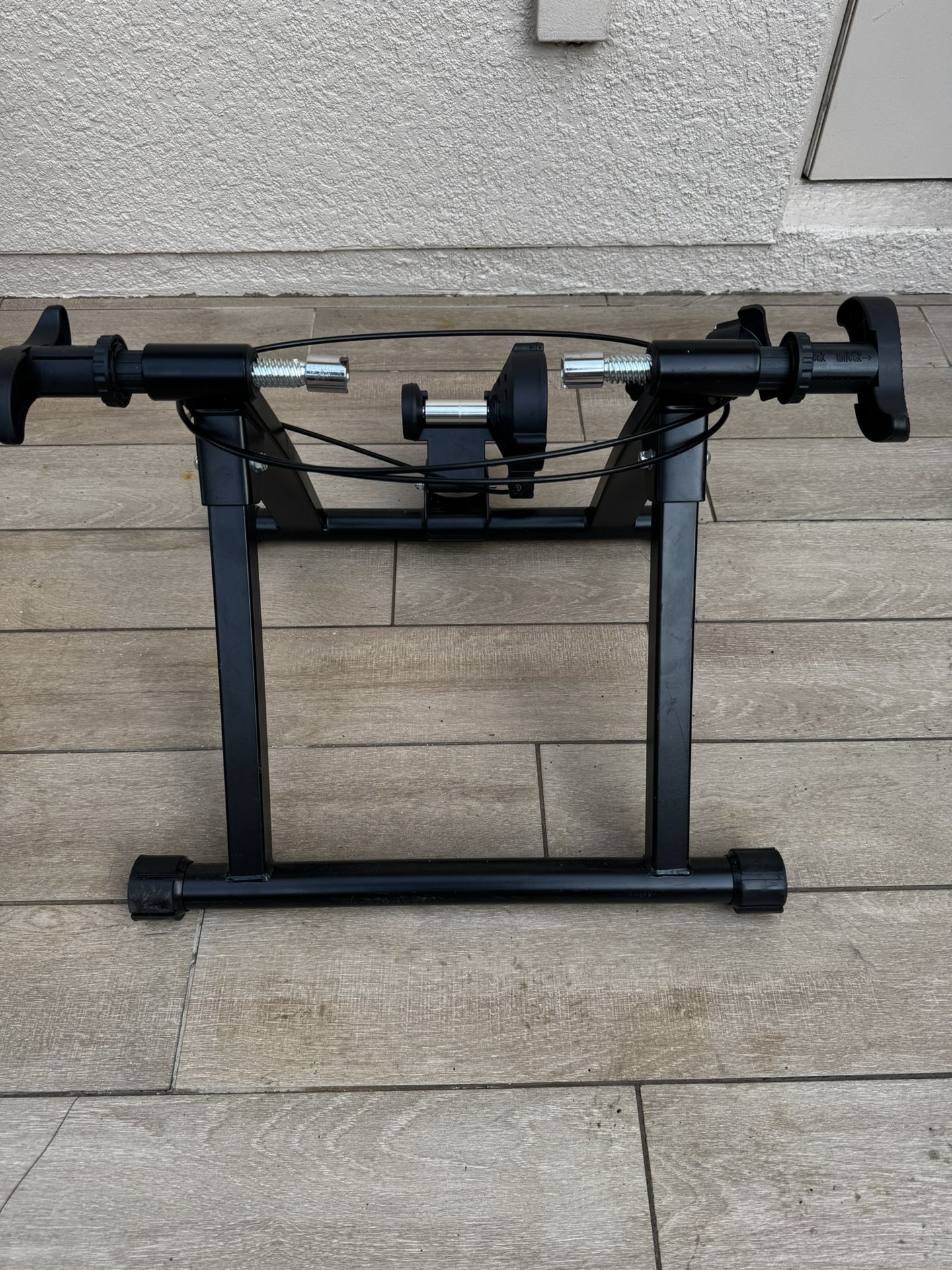 Costway Bike Trainer Bicycle Exercise Stand w/ 8 Levels Resistance
