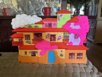 Disney Encanto Magical Casa Madrigal Playset