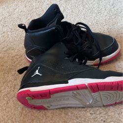 Nike Air Jordan Flights, size 2y