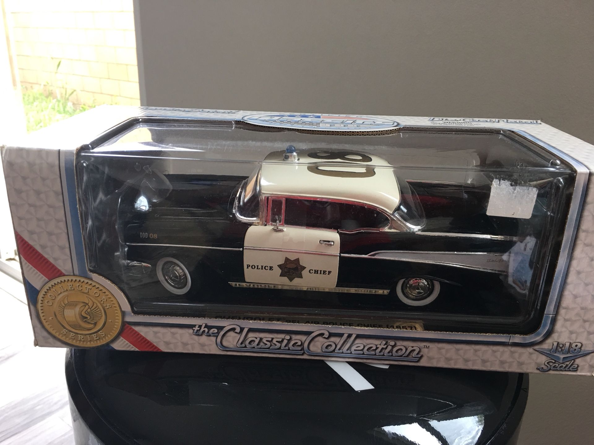 Chevy bel air  chief 1957 diecast 1:18 car Collectibles & Art