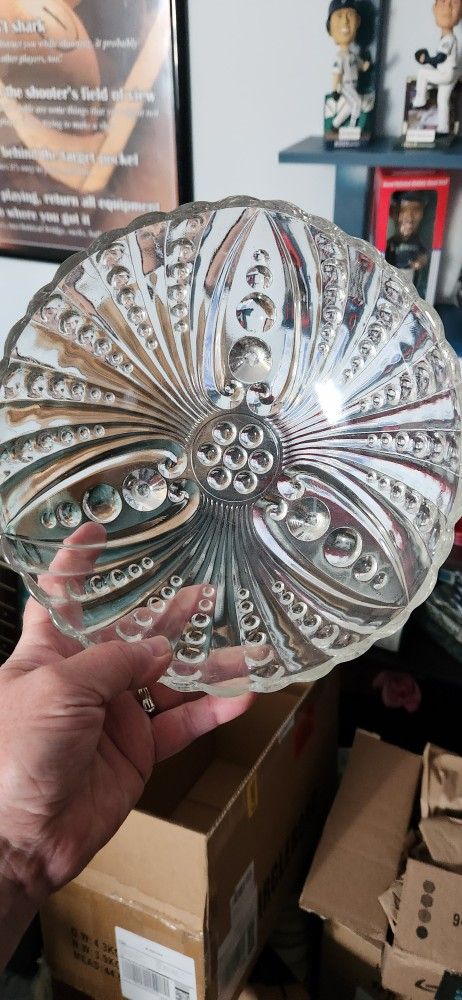 1950s Vintage Clear Glass Dessert Bowl.
