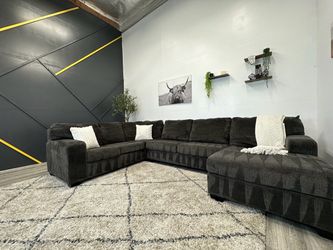 Sectional Couch - Free Delivery
