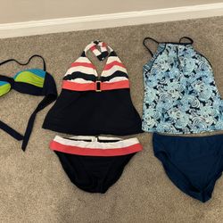 Women’s two-piece swimsuit bundle top size , 10 bottom size 6
