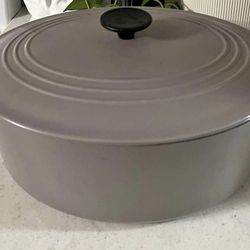 Le Creuset Oval Dutch Oven