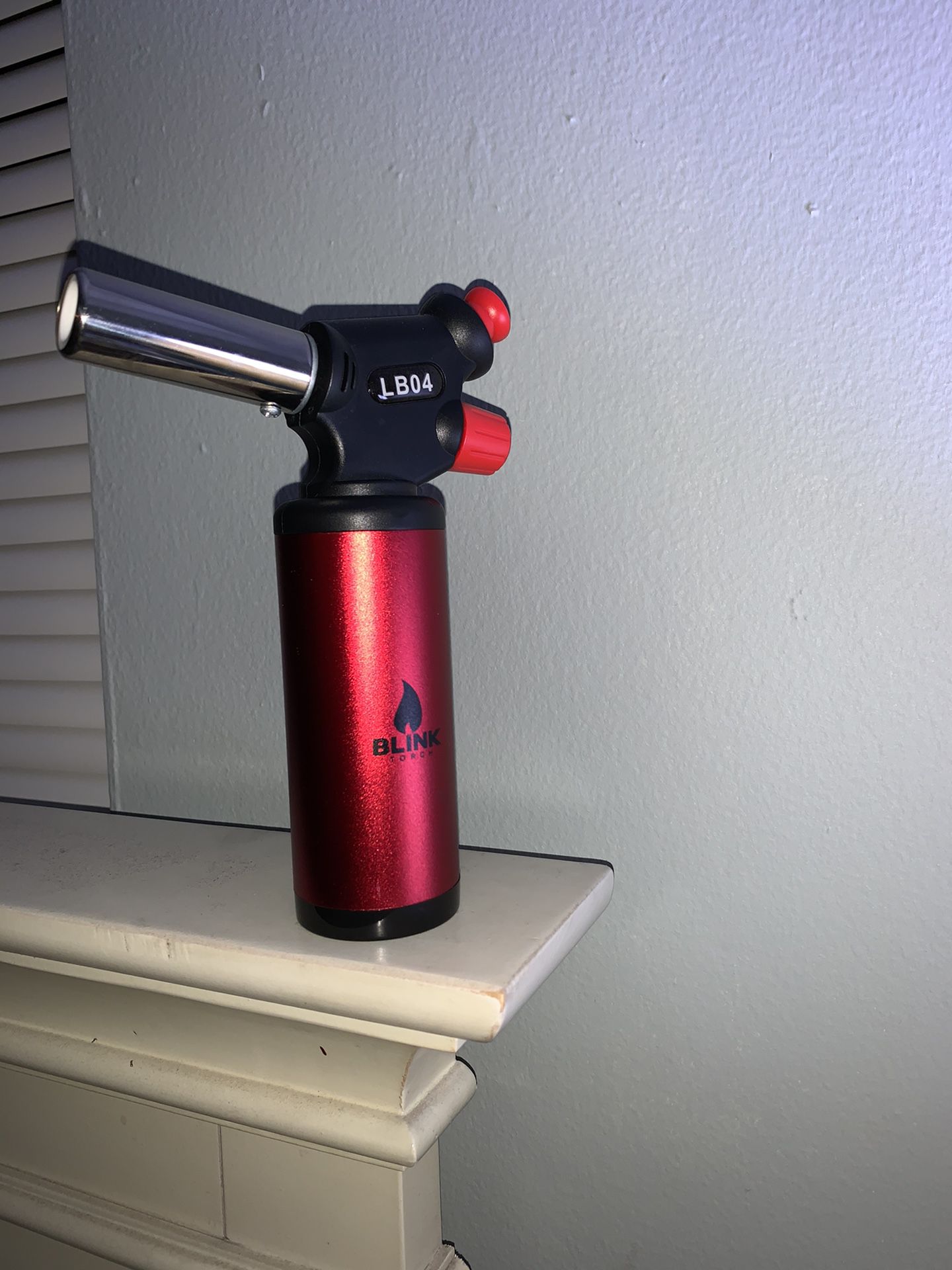 Blink. Red butane torch. Barely used. Dabs.