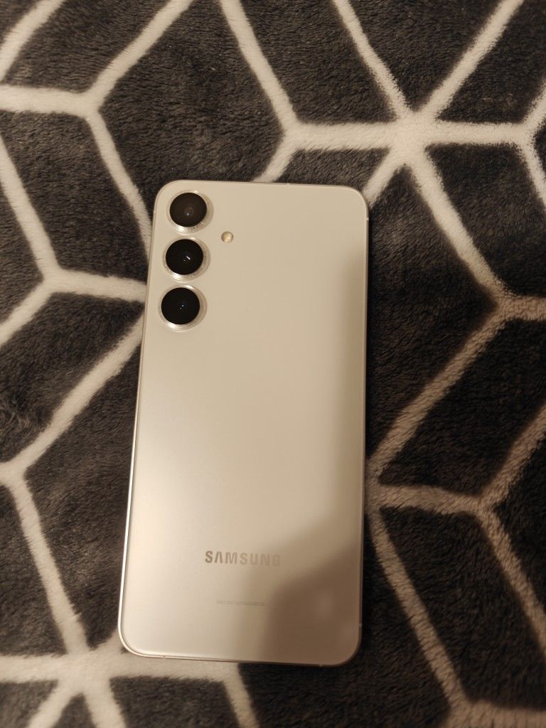 Samsung S24 Plus Excellent Condition
