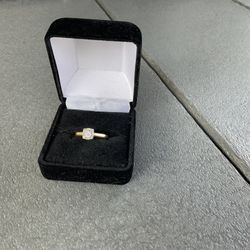 Heirloom 14 Carat Gold Diamond Engagement Ring Circa 1950’s