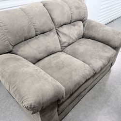 Sofa love seat
