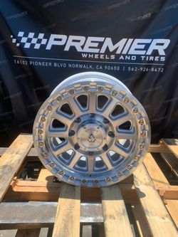 NEW 18” ARENA ENDURO WHEELS