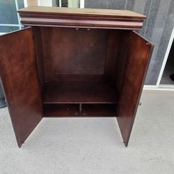 Free TV stand