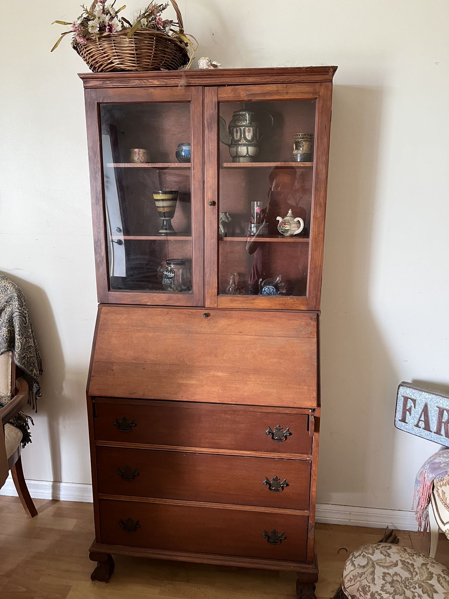 Wooden Kitchen Hutch