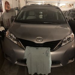 2014 Toyota Sienna