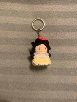 Mini Snow White crochet keychain