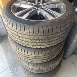 2023 E-350 Wheels And Tires