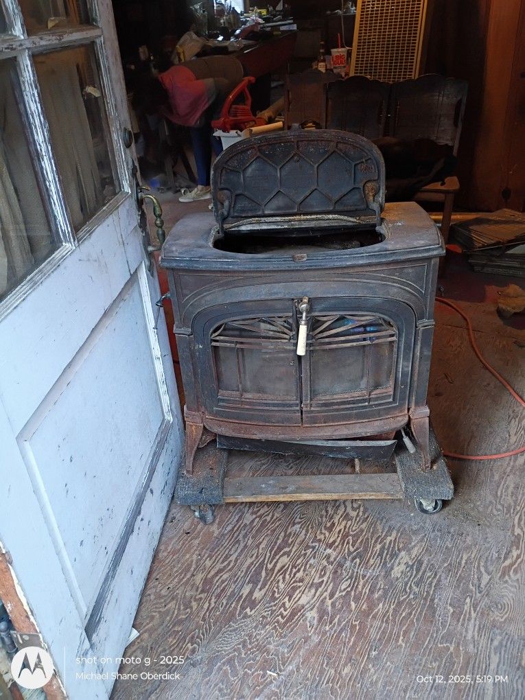 Vermont Casting Wood Burning Stove/ Heater