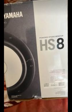 Hs8 Powered Studio Speaker