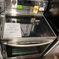 LG LRELF InstaView AirFry 30-in Stove N ZR