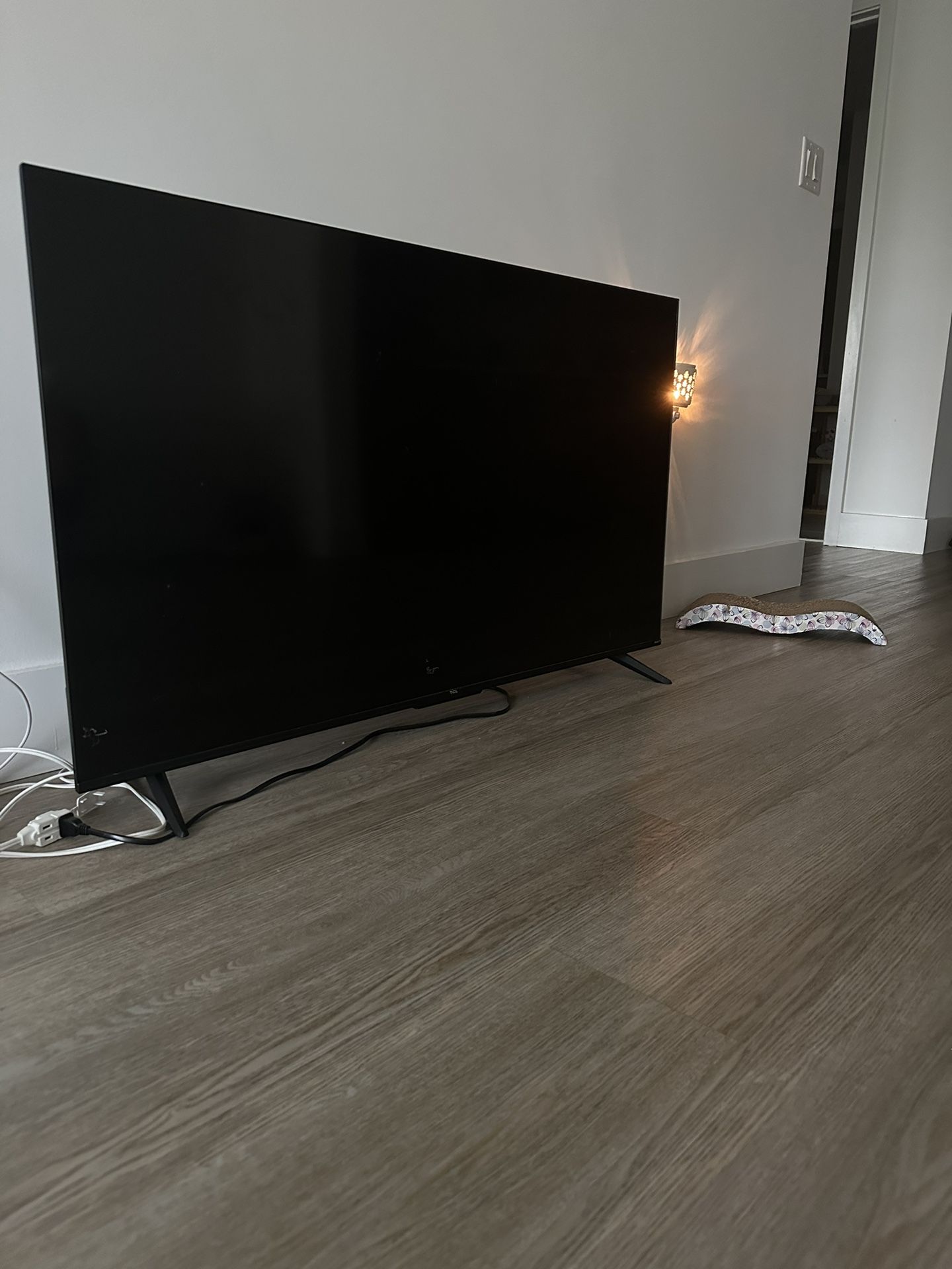 TCL 50" Class 4-Series 4K UHD HDR Smart Roku TV - 50S451