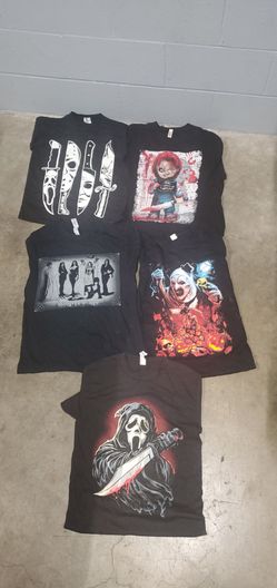SET #4  5 PLAYERAS PRECIO $25 EN BUENAS CONDICIONES.